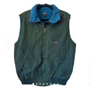 Vintage Patagonia Dark Green Vest with  Blue Fleece Lining